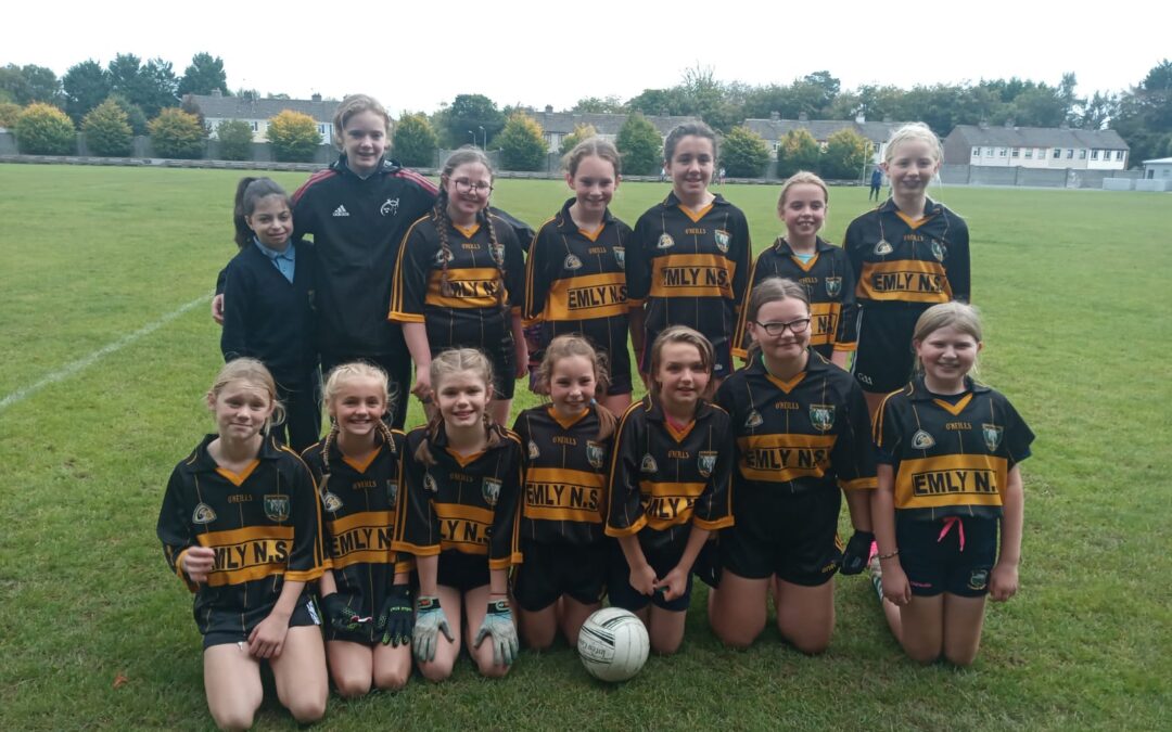 Tipperary Cumann na mBunscol Blitz. St . Ailbe’s girls headed off to Dundrum to play football against Knockavilla NS, Ballyporeen NS and Cappawhite NS. They won 2 of the 3 matches. Well done girls!👏🏻