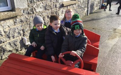 A busy Friday play in the junior yard