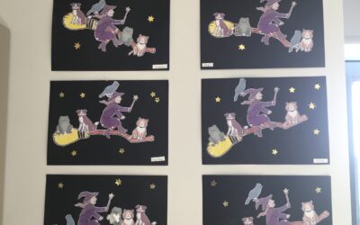 There was Room on the Broom for everyone in Spraoí class 🧙‍♀️ 🐸 🐶 🐱 🐦